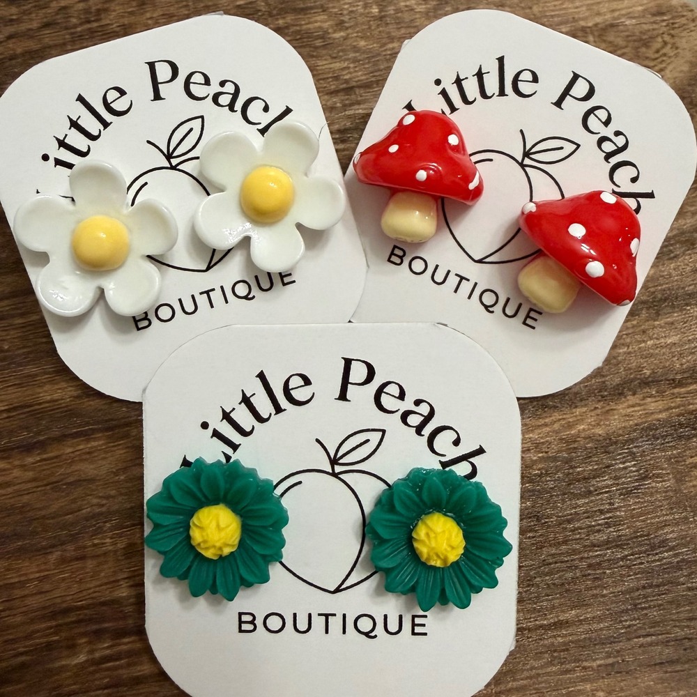 Little Peach Boutique Earring Set 3 Pairs Daisy Mushroom Teal Floral Studs NEW